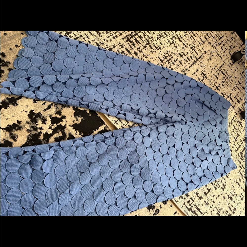 Blue Textured Circle-Detail Women’s wide leg Pants size large